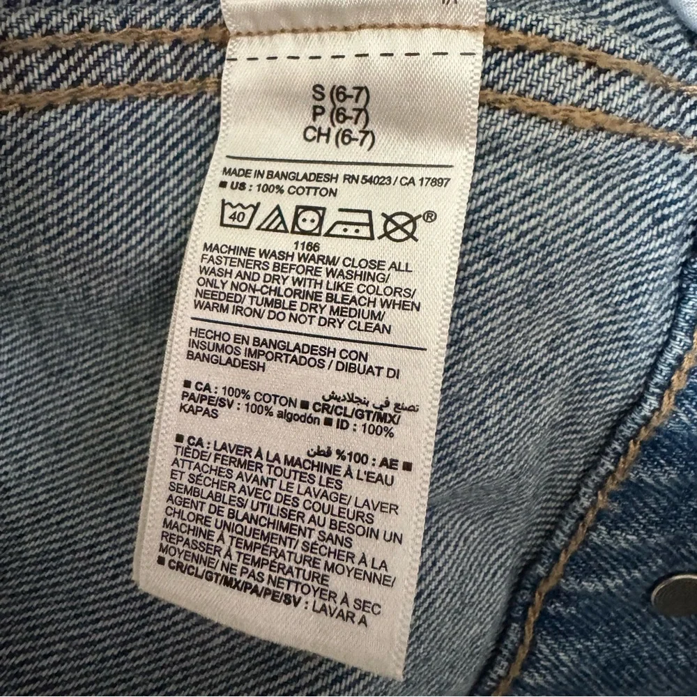 Old Navy Kids Jean Jacket - Classic Blue - Size 6-7